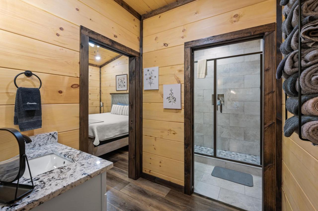 New Cozy Mountain Cabin Hot Tub Near Downtown Gatlinburg Eksteriør billede