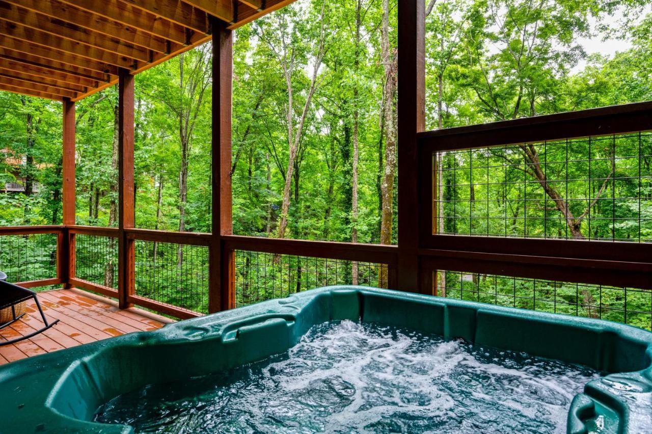 New Cozy Mountain Cabin Hot Tub Near Downtown Gatlinburg Eksteriør billede