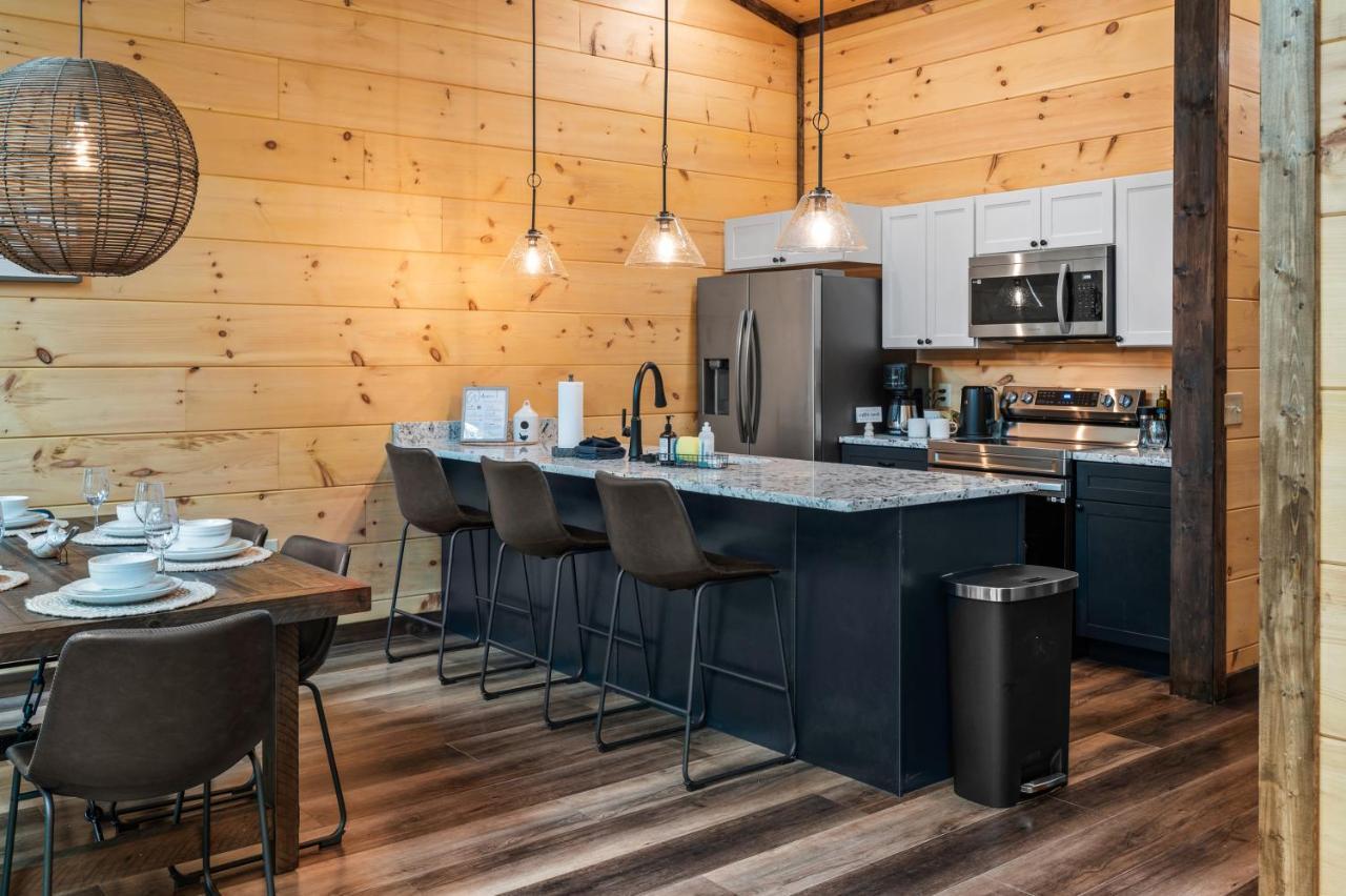 New Cozy Mountain Cabin Hot Tub Near Downtown Gatlinburg Eksteriør billede