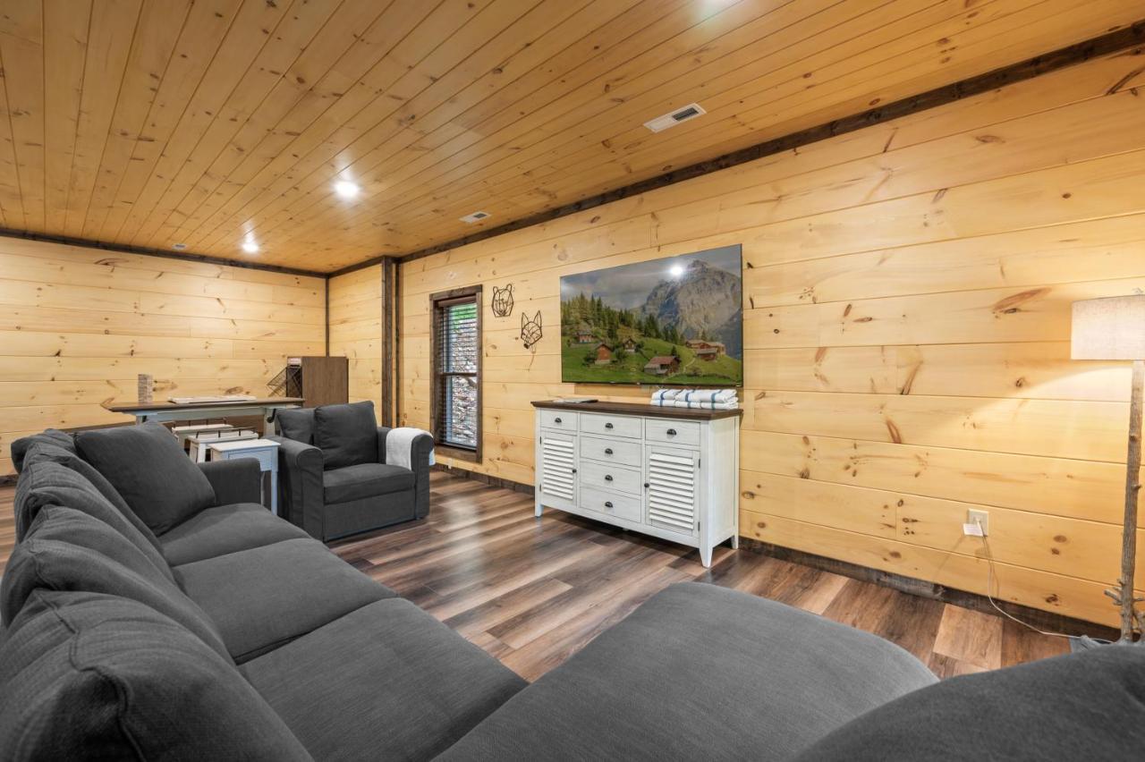 New Cozy Mountain Cabin Hot Tub Near Downtown Gatlinburg Eksteriør billede